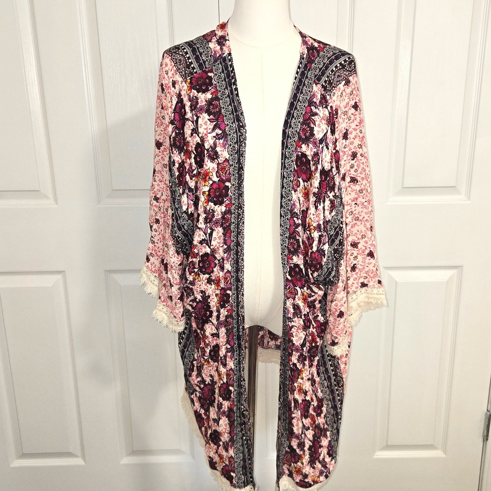 Kori America Kimono Cardigan Womens Large Pink Floral Lace Fringe M5742